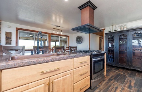 Ridgecrest Casa | Stunning Mojave Desert, CA Home - Recreation, Views, Death Valley & Other Parks