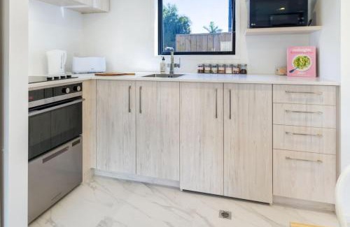 Mount Albert Casa | Stunning Mount Albert 2 Bed