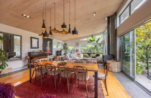 Albert Town Casa | Stunning Mount Iron views in a private and secluded area