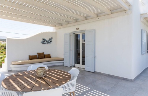 Naxos Villa | Stunning Naxos Villa | 5 Bedrooms | Villa Chawla | Spacious Outdoor Area with Private Pool | Pyrgaki