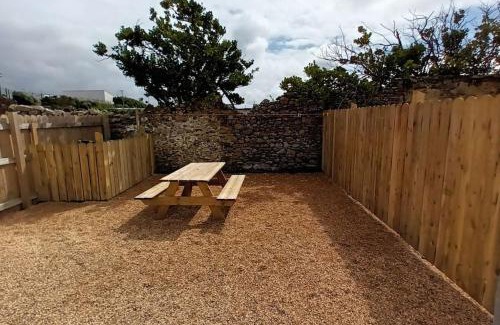 Belmullet Casa | Stunning New 3 Bed Townhouse