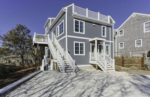 Provincetown Condominio | STUNNING NEW CONSTRUCTION CONDOMINIUM