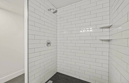 Provincetown Condominio | STUNNING NEW CONSTRUCTION CONDOMINIUM