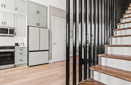 Fort Worth Casa | Stunning New Modern Magnolia Townhome- 2 bedrooms