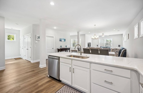 Litchfield by the Sea Casa | Stunning newly built property in Litchfield Landing.