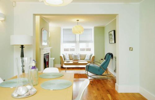 Cowley Casa | Stunning, newly renovated, Edwardian townhouse
