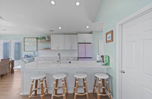 Holden Beach Casa | Stunning Ocean Front Home W/ Private Pool 4BR 4 1/2 Bath and Brand New Kitchen