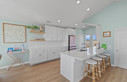 Holden Beach Casa | Stunning Ocean Front Home W/ Private Pool 4BR 4 1/2 Bath and Brand New Kitchen