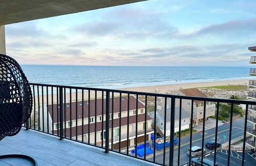 Montego Bay Condominio | Stunning Ocean view , fews steps to the beach!!!!