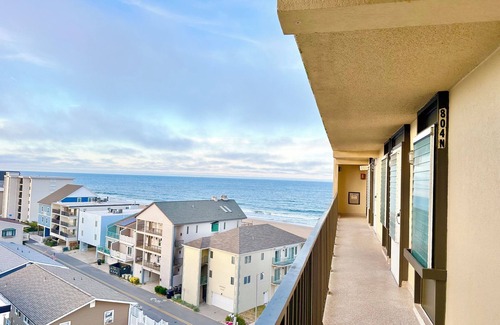 Montego Bay Condominio | Stunning Ocean view , fews steps to the beach!!!!