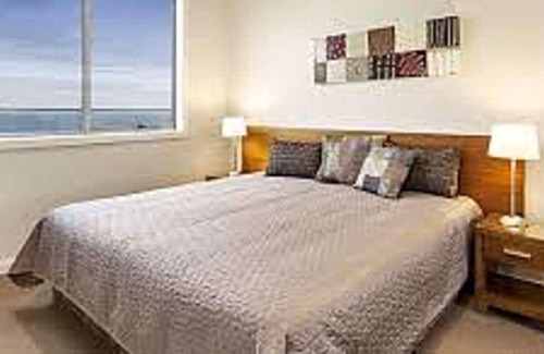 San Remo Apartamento | Impresionantes vistas al mar desde este apartamento de tres dormitorios con gran terraza.