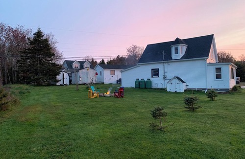 Feltzen South Casa | Stunning Ocean Views - Home on Lunenburg Bay