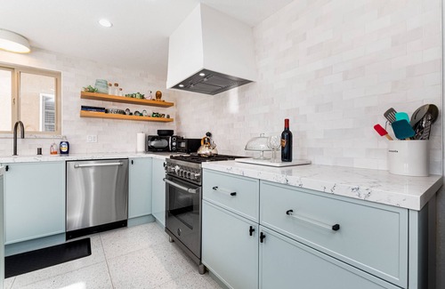 Hollywood Casa | STUNNING! Ocean Views!! Lux Remodeled Modern Beach House. +PELETON .