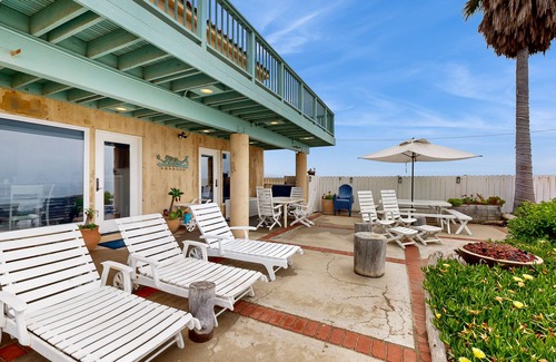 Mussel Shoals Casa | Stunning oceanfront view in every room, steps to beach, 15 mins to Santa Barbara