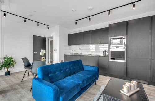 East Acton Apartamento | Stunning One Bedroom in Icon Tower in North Acton