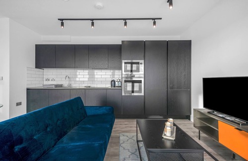 East Acton Apartamento | Stunning One Bedroom in Icon Tower in North Acton