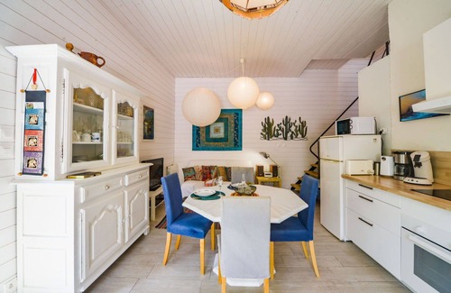 Chissay-en-Touraine Casa | Estupenda casa de vacaciones privada para 3 personas con WIFI, TV, mascotas permitida y aparcamiento