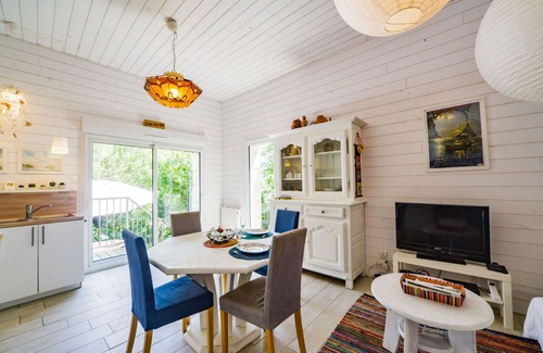 Chissay-en-Touraine Casa | Estupenda casa de vacaciones privada para 3 personas con WIFI, TV, mascotas permitida y aparcamiento