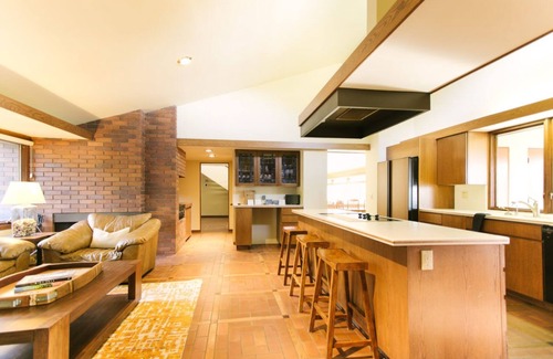 Solvang Casa | Stunning Panoramic Views-31 Day Minimum