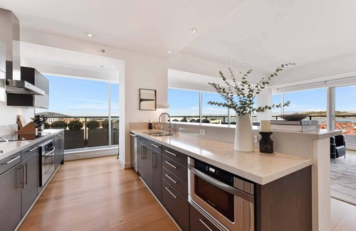 North Beach Apartamento | Stunning Penthouse Apartment with Panoramic Views