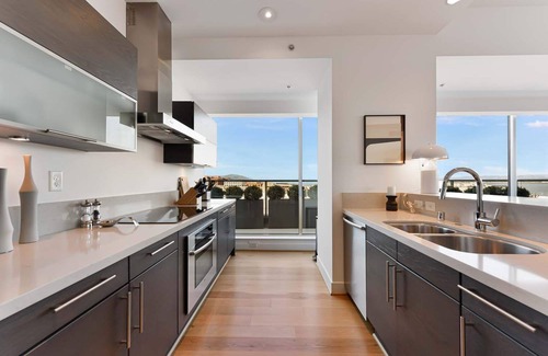 North Beach Apartamento | Stunning Penthouse Apartment with Panoramic Views