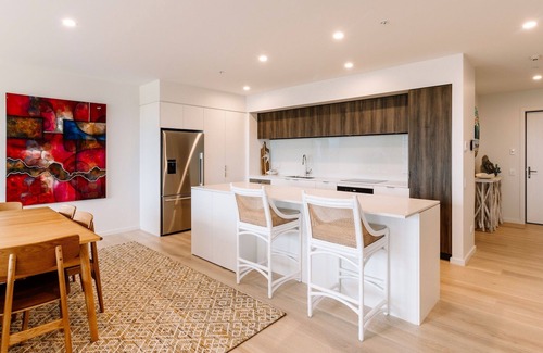 Tahunanui Apartamento | Stunning penthouse apartment in the Oceanview Apartments complex in Tahunanui