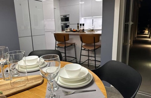 Almeria Centro Apartamento | Stunning Penthouse in the city center, beach 15 min walking distance.