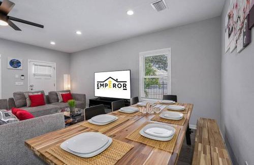 Ybor City Casa | Stunning & Perfect Home Near Downtown Tampa & YBOR