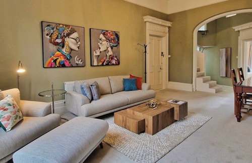 Ballsbridge Apartamento | Stunning Period Apartment in Ballsbridge