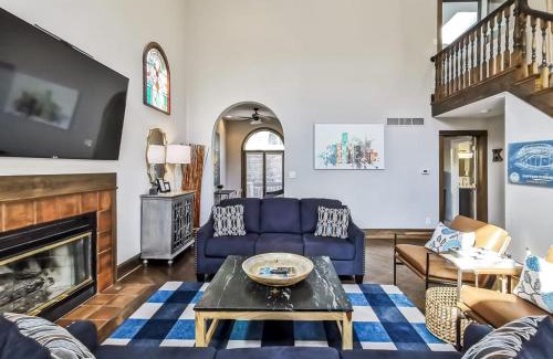 West Plaza Casa | Stunning Plaza Home-Location Unbeatable-New Remodel