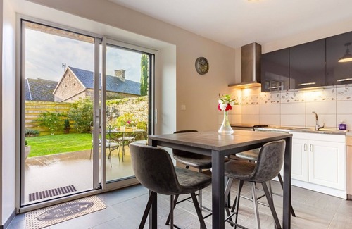 Bretteville-sur-Ay Casa | Maravillosa casa de vacaciones privada con WIFI, TV, terraza, mascotas permitida y aparcamiento