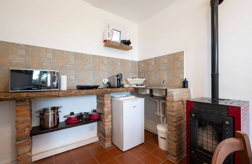 San Damiano dʼAsti Casa | Estupenda casa de vacaciones privada con A/C, WIFI, TV, patio, vista panorámica, aparcamiento