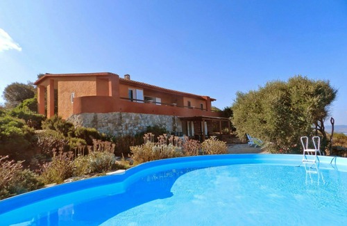 Paduledda Villa | Casa de vacaciones privada con A/C, piscina privada, WIFI, TV, terraza, vista panorámica