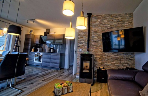 Lojzova Paseka Casa | Estupenda casa de vacaciones privada con WIFI, TV, terraza, mascotas permitida y aparcamiento