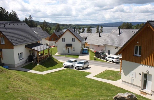 Frymburk Casa | Estupenda casa de vacaciones privada para 5 personas con WIFI, TV, terraza y aparcamiento
