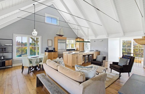 North Truro Casa | Stunning & Private 6BD+ Oceanfront Complex--Amazing Views, A/C, Hot Tub, Walk to Coast Guard Beach