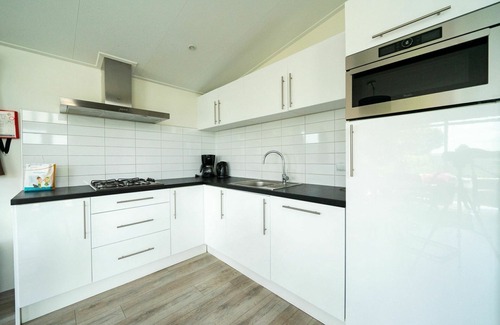 Municipality of Waalwijk Casa | Estupenda casa de vacaciones privada para 4 personas con piscina, WIFI, TV, terraza y aparcamiento