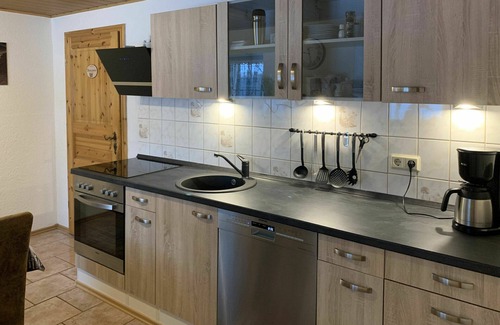 Grossschoenau Casa | Maravillosa casa de vacaciones privada con WIFI, bañera de hidromasaje, TV, terraza, aparcamiento