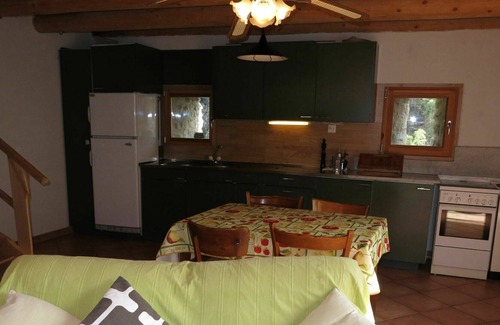 Malvaglia-dagro Casa | Estupenda casa de vacaciones privada con TV, terraza, mascotas permitida y aparcamiento