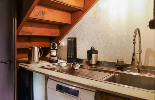 Caux Casa | Estupenda casa de vacaciones privada con WIFI, TV, terraza, vista panorámica, aparcamiento