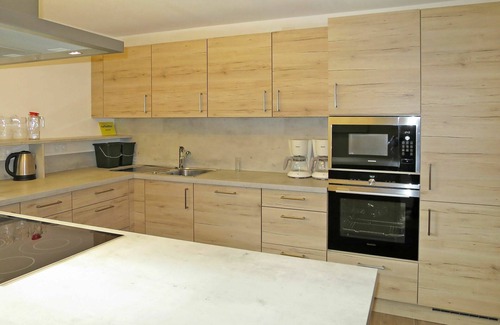Hippach Casa | Estupenda casa de vacaciones privada para 20 personas con WIFI, TV, terraza y aparcamiento