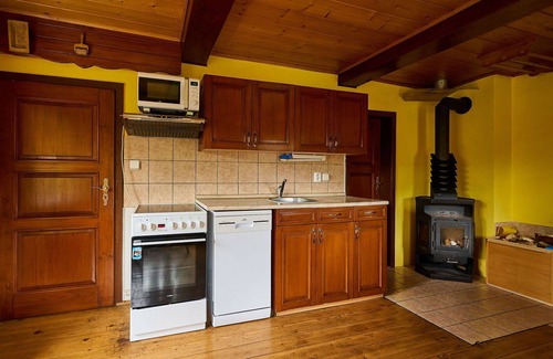 Jesenny Casa | Casa de vacaciones privada con piscina privada, WIFI, TV, terraza, vista panorámica, aparcamiento