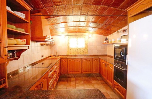 L'Aldea Casa | Casa de vacaciones privada con A/C, WIFI, piscina privada, jacuzzi, TV, patio