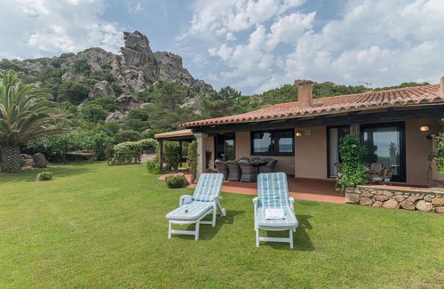 Porto Rafael Villa | Preciosa casa de vacaciones privada para 8 personas con A/C, TV, terraza y aparcamiento