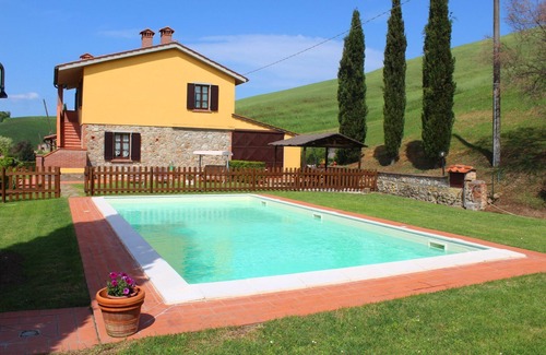 Volterra Villa | Casa de vacaciones privada con piscina privada, WIFI, TV, aparcamiento, cerca de San Gimignano