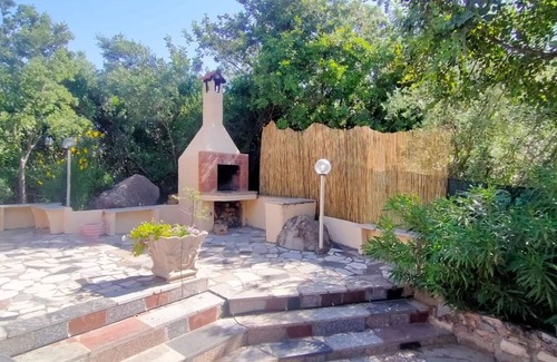 Villaggio delle Mimose Villa | Estupenda casa de vacaciones privada con WIFI, A/C, TV, mascotas permitida y aparcamiento