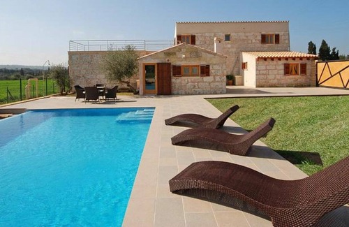 Llubi Villa | Preciosa casa de vacaciones privada con WIFI, piscina privada, A/C, TV, terraza, aparcamiento