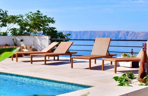 Klenovica Casa | Casa de vacaciones privada con bañera de hidromasaje, piscina privada, WIFI, A/C, TV, terraza