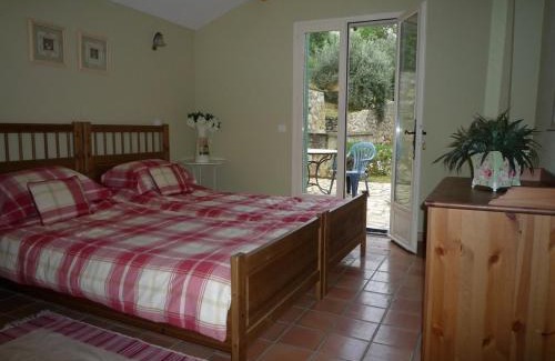 Montauroux Casa | Stunning Provencal 3BD Villa in Montauroux