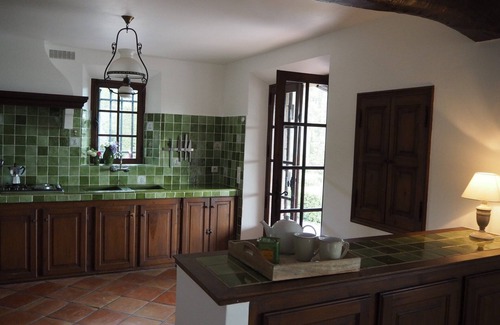 Seillans Casa | Impresionante casa de piedra provenzal con increíbles vistas y jardín